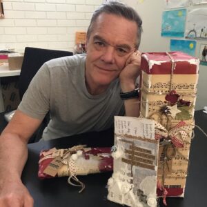 Stefan Dennis Instagram - Surrounded by my “snow” covered gifts all the way from Norway. Thank you @jannenordvang. Your wrapping presentation is artistic and beautiful. Going to save them for under the tree.