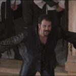 Stefan Kapičić Instagram - Tybalt (Stefan Kapicic) vs Romeo (Robert Budak ❤️RIP) #RomeoandJuliet #williamshakespeare #DubrovackeLjetneIgre #JagosMarkovic #theatre #pozoriste #stefankapicic #swordsman #fencing SENSEI @lovrobuva Dubrovnik, Croatia