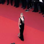 Stella Maxwell Instagram - 🖤 @gennyofficial @bulgari @renecaovilla @nimasamieeph #genny #the_morecreative @gildakoralflora Cannes, France