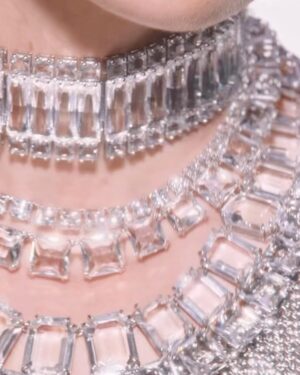 Stella Maxwell Instagram - Tis the season 🤍💕 @swarovski 
@giovannaengelbert #Swarovski #OpenTheWonder #IgniteYourDreams #GiovannaEngelbert 🤍💕 @piergiorgio @dmcasting