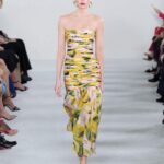 Stella Maxwell Instagram - @carolinaherrera SS2023 ✨ @wesgordon thank you for having me in your beautiful show 🤍 styled by @_mariechaix_ ✨hair @jimmypaulhair makeup @lauren.parsons 🤍 casting by @midlandagency
