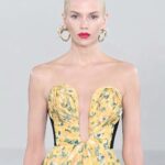 Stella Maxwell Instagram - @carolinaherrera SS2023 ✨ @wesgordon thank you for having me in your beautiful show 🤍 styled by @_mariechaix_ ✨hair @jimmypaulhair makeup @lauren.parsons 🤍 casting by @midlandagency