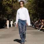 Stella McCartney Instagram - STELLA’S SUSTAINABLE MARKET: A play with proportions. Cropped tailcoats and waffle-knit vests over volume trousers, slim and roomy trenches, tiny #Falabella triangles and #Frayme bucket bags in knotted hemp mesh. Watch the #StellaSummer24 runway show at stellamccartney.com. Credits Wearable art by @AndrewLoganSculptor, exclusively for Stella McCartney #StellaMcCartney #ParisFashionWeek #PFW #StellasSustainableMarket Marché Saxe-Breteuil