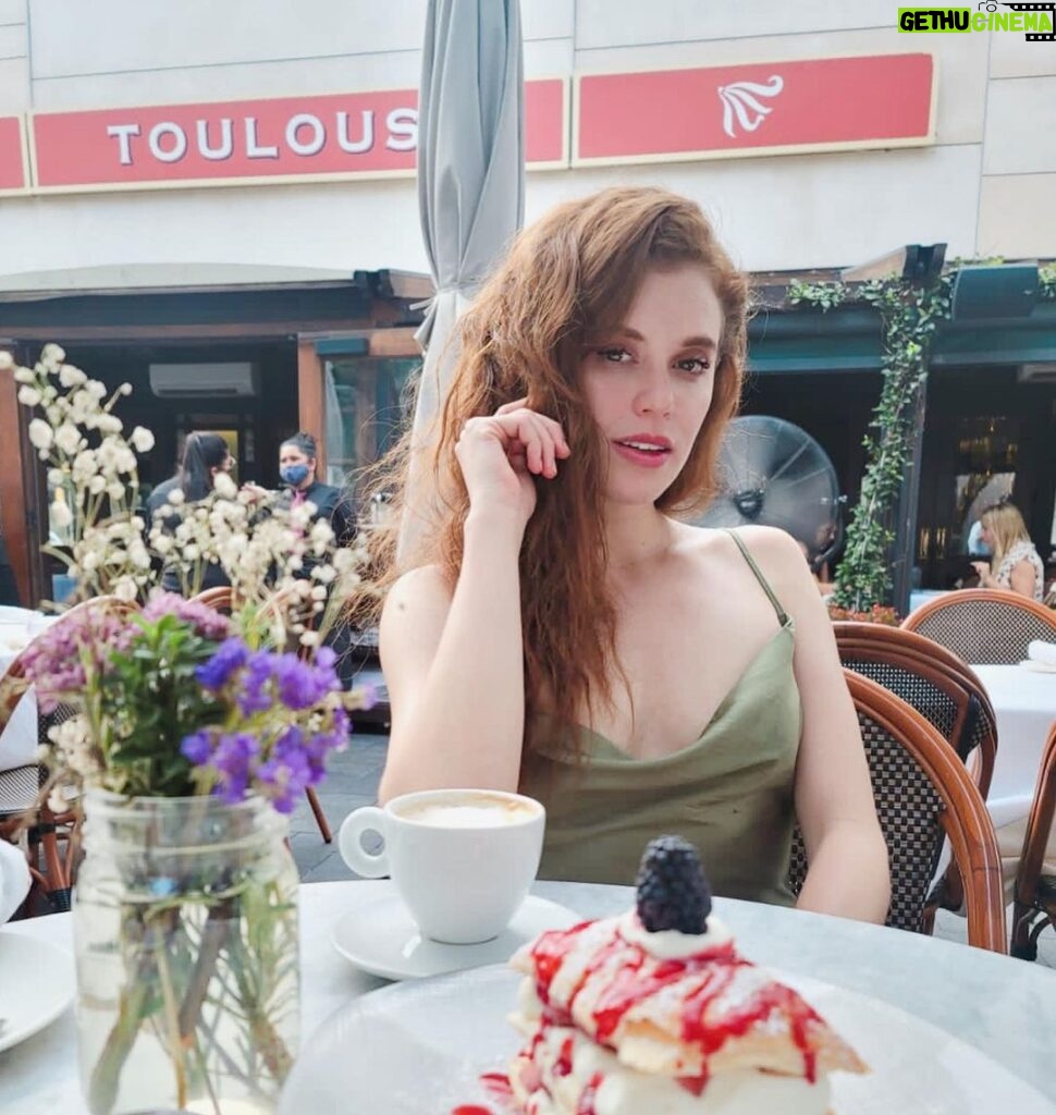 Steph Bumelcrownd Instagram - 🍒 Toulouse Cafe & Bar