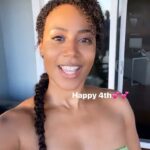 Stephanie Charles Instagram - I hope everyone had a good holiday weekend 🍾🎉 #stephaniecharles #chillvibes #goodtimes😊