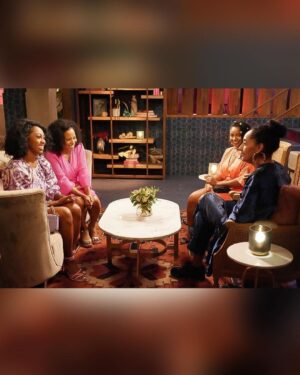 Stephanie Charles Instagram - Tonight is the night , Blackish at 8:30pm Yeeaaay😄 let’s goooooo🙌🏽🙌🏽

#stephaniecharles
#abcblackish
#actresslife 
#thejourney
#tylerperrystudios