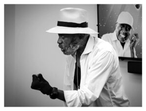 Stephen Hill Instagram - "So be encouraged and dedicate yourself to your dream, and if your dream should come my way one day, then we will dance upon the boards of life." - Ben Vereen

#stephenhillphotos #benvereen #nationalblacktheaterfestival #marvtastic #leicaQ3 #3hands