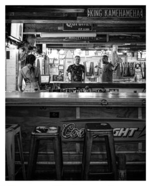 Stephen Hill Instagram - Last call at Suzie Wong's

#stephenhillphotos #leicaQ3 #suziewongs #hawaiilife🌺