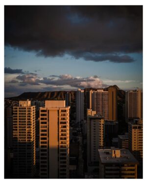 Stephen Hill Instagram - You give me Butterflies 

#stephenhillphotos #leicaQ3 #diamondhead #Leahi #hawaiiansunset #808viewsnevergetold