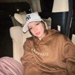 Sue Ramirez Instagram – Cozy on a rainy night 🧸💕🌧️
 
Stay safe and dry, everyone!☔️