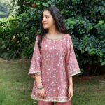 Suhani Sethi Instagram - I'm clearly very excited about the curly hair 🌺 @shopmulmul
