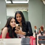 Suhani Sethi Instagram - People of Guns and Gulaabs ! ❤️ The best people, the best days, the best show 🌹 #GunsAndGulaabs #GunsAndGulaabsOnNetflix 🔫🌹 I have so many incredible memories of this show, I couldn't squeeze them all into this post 😬, so please bear with me!! 🤓