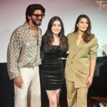Suhani Sethi Instagram - Jo, Arjun, Madhu. My beautifullllll mum and dad ❤️❤️❤️ Followed by my first day of shoot - also the first ever scene of Jo in the show! Have you watched the first episode yet ? 🔫🌹 @netflix_in 💖 #gunsandgulaabs #gunsandgulaabsonnetflix