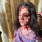 Suhani Sethi Instagram - Sofia ❤️ Swipeee for a surprise - ⚠️TW for 8th, 9th and 10th slide: prosthetic blood! #cuttputlli now streaming on @disneyplushotstar