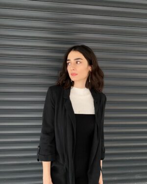 Sultan Elif Taş Instagram - #black