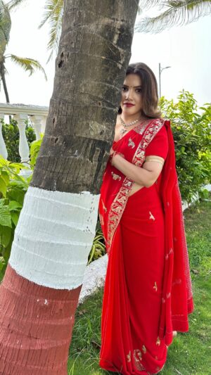 Sunitha Pandey Instagram - This one is ❤️

#reelsinstagram #instadaily #instagood #sunita #bhojpuri #sareelove #instafashion