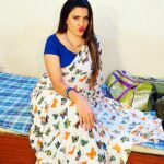 Sunitha Pandey Instagram - That butterflies 🦋 #sareelove #shootmode #instareels #sunita #behindthescenes #crimepetrol #picoftheday #sareefashion
