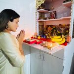 Sunitha Pandey Instagram - Happy Diwali from mine to yours 🪔✨🎇🎁2023 #diwali #diwalivibes✨ #diwalidecorations #sunita #diwali💥 #mumbaidiwali #familytime Mumbai, Maharashtra