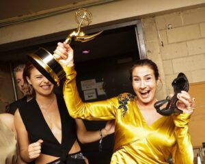 Susan Radder Instagram - An Emmy and a broken shoe, what more do you want!!✨ #iemmys