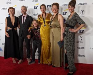 Susan Radder Instagram - An Emmy and a broken shoe, what more do you want!!✨ #iemmys