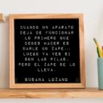 Susana Lozano Instagram - Solo para profesionales. . ⚡️🔋💥 . Feliz finde Genteeee! #viernes #felizviernes #friday #happyfriday #weekend #happyweekend #joke #broma #quotes #funnyquotes #frases #fraseschistosas Mexico City, Mexico