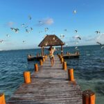 Susana Lozano Instagram - Vive hoy, no mañana… Bonita la vida es 🎶 . 🌊🌈☀️ . Momentos. Inolvidables. La maravillosa vida. #sol #amanecer #nuevodia #lavidabonita #bikini #mar #ocean #sea #sunrise #newday #susanalozano #vive #difruta #sljotime #cancun #caribe #caribemexicano #arena #arenasuave #poesdescalzos #pieslindos Cancún, México