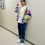 Suzu Yamanouchi Instagram - 最近の衣装たち👗💫 【阪急西宮ガーデンズ 15周年プロジェクト記者発表会】 ・ワンピース @elzawinkler_official 【テレビ朝日 中居正広のキャスターな会 3/18】 ・トップス、スカート @natsumi.okumura ・靴 @frapbois_official 【TBS アッコにおまかせ！3/12】 ・シャツ @shelluits ・ジャケット @arcanaarchiveofficial 【日本テレビ シューイチ】 ・シャツ、ブルゾン、パンツ @frapbois_official 【ABEMA Prime】 ・ジャケット、パンツ @frapbois_official ・シャツ @sforshoko ・靴 @camper_japan