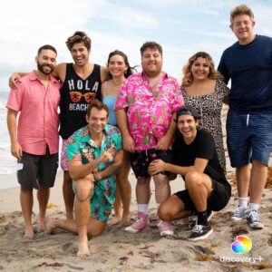 Suzy Antonyan Instagram - Aghhhh!!!! SO FREAKING EXCITED TO ANNOUNCE THIS!!!! My friends and I were on #sharkweek!!!! Tune in to @discoveryplus to watch it ♥️♥️♥️ we all had such a great time filming this!!!! And we’re so excited for you all to watch it and laugh with us ♥️♥️♥️🦈🦈🦈