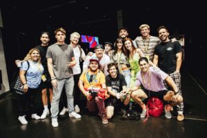 Suzy Antonyan Instagram - My first Vidcon and it was NUTS! I’m SO happy I got to experience this!! Not only with my friends but all of you guys!! Thank you so much for making it an amazing experience for me and my VlogSquad family. Love you all ♥️♥️ PC: @acaciaevans