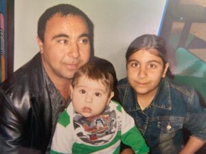 Suzy Antonyan Instagram - Dear Dad, Happy Father’s Day. Thank you for teaching me so many of the important things I know and for shaping me into the woman I am today; You’ve helped me thru so much and I’m so blessed and thankful to have you as my dad. Thank you for always being there for me and for all the fatherly advice you’ve given me ♥️ You’re a badass! I love you, Dad.