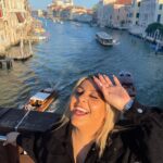 Suzy Antonyan Instagram - I forgot to post this pic from when I was in Venice (Italy) but here y’all go 🤪♥️✨ Venice, Italy