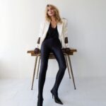 Svetlana Loboda Instagram - любовь сквозь года … @ysl
