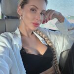 Svetlana Loboda Instagram - коса до поясу😁