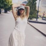 Svetlana Loboda Instagram - Харківʼяни, несіть і надалі прапор незламності! Ви - завжди приклад для кожного з нас. З Днем народження вашого міста! Харків💙💛