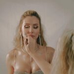 Svetlana Loboda Instagram - Кожен концерт в Кишиневі - це велика тепла хвиля любові, що накриває мене з головою. Дякую вам! І напереродні Дня Незалежності Молдови хочу побажати вашому прекрасному народу вічного щастя, процвітання, миру і свободи. Спасибі за таку самовіддану підтримку України 🇺🇦❤️🇲🇩 ___ Every concert in Chisinau is a great warm wave of love that engulfs me completely. Thank you! And right before Moldova's Independence Day, I want to wish your wonderful people eternal happiness, prosperity, peace, and freedom. Thank you for such dedicated support of Ukraine 🇺🇦❤️🇲🇩