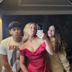Sydney Sweeney Instagram - a peek behind the press tour 👀🫶🏼 this is why I got a flip #GalaxyZFlip5 #TeamGalaxy