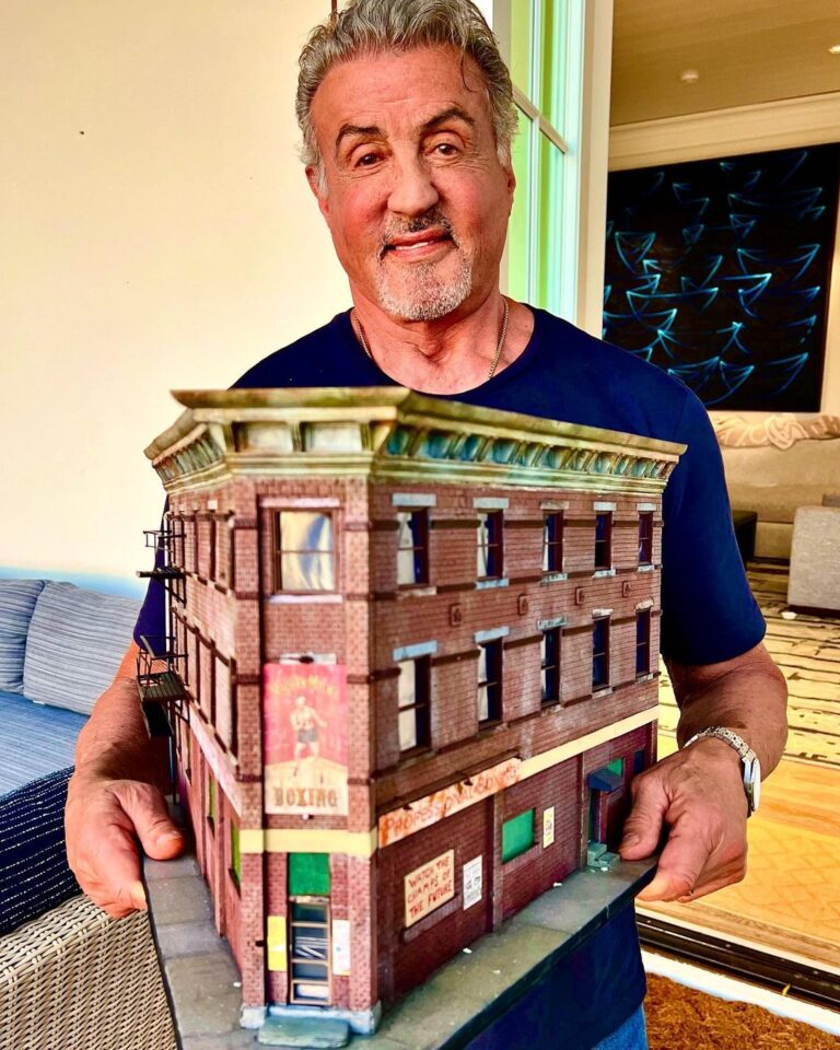 Sylvester Stallone Instagram - Mighty Mick’s Gym !!! Rocky’s second home !!! This is a wonderful piece of art created by @joshback5 . You did an amazing job and thank you for this nostalgic piece of memorabilia. KEEP PUNCHING @adnuk68