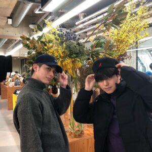 Syuya Sunagawa Instagram - なっちーと株式会社栗原さんの展示会に行って来た！！
かわいい帽子がいっぱいで楽しかった！！😁ありがとうございました！