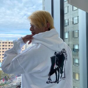 Syuya Sunagawa Instagram - インスタライブありがとうございました！中山さんとののかなこさんのコラボパーカー！チェックしてね！😁

#Xspada  #ありがとう