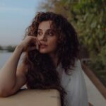 Taapsee Pannu Instagram - Waqt Badal Diya…. Jazbaat Badal diye….. Leela Palace, Udaipur