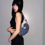 Taeyeon Instagram - #광고 @louisvuitton #LVRemix