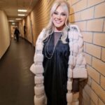 Taisiya Povaliy Instagram - Делюсь с Вами Любовью, дорогие мои подписчики! Самый исцеляющий Душу Свет! 🙏❤️😍🔥🌟💫 Готовлю для вас новую Песню, уже очень скоро! ❤️❤️❤️ #таисияповалий #повалий #эхразгуляй #новая песня #скоро #tpovaliyofficial #taisiyapovaliy #povaliy