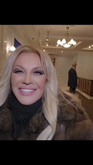 Taisiya Povaliy Instagram - Мне сегодня только 59 🎉🔆❄️✨💪🌟🎁🔥💖🌟🎂🍾✨❤️🥂🎊🍾👌💓✨🎉🌟💫
Жизнь Прекрасна!!!!!!!❤️❤️❤️❤️❤️❤️❤️❤️❤️

#таисияповалий #повалий #tpovaliyofficial
