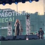 Taisiya Povaliy Instagram - Благодарю за гостеприимство прекрасный Усть-Илимск ❤️❤️❤️❤️❤️ Хочу к вам вернуться! С Любовью, всегда Ваша 😍😍😍 🌲🌳 ❤️❤️❤️❤️❤️❤️❤️ #таисияповалий #повалий