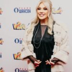 Taisiya Povaliy Instagram - Делюсь с Вами Любовью, дорогие мои подписчики! Самый исцеляющий Душу Свет! 🙏❤️😍🔥🌟💫 Готовлю для вас новую Песню, уже очень скоро! ❤️❤️❤️ #таисияповалий #повалий #эхразгуляй #новая песня #скоро #tpovaliyofficial #taisiyapovaliy #povaliy