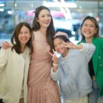Taksaorn Paksukcharern Instagram - ความสุขในการทำงานเมื่อมีเด็กน้อยมาด้วย 😊❤️