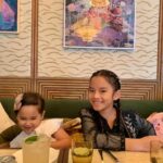 Taksaorn Paksukcharern Instagram - Happy Birthday Sophie ! ขอให้คุณแม่คนเก่งมีความสุขมากๆ @pacharee ขายดีทั่วโลกแบบนี้ตลอดไปนะคะ 🎂❤️🎉🎉🎉 @pachareesophie