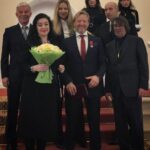 Tamara Gverdtsiteli Instagram - Без лишних слов. Большая честь...#москва#кремль#награждение#президент#владимирпутин#россия#благодарность#тамарагвердцители#олеггазманов#дмитрийхаратьян#юрийбашмет#игорькрутой#продюсер#сергейпудовкин Москва, Кремль