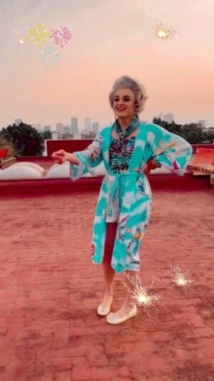 Tammie Brown Instagram - Chispas ✨ Bring In The, New Year 🎉 Roof & Ciudad de México 🇲🇽 🇺🇸🇧🇷 it’s always best that I lead the way .
With @marcelobciani and @bethisms @sentientmuppetfactory 
Book your @cameo 

#queenwithacause #notgrooming #nationaltreasure #queericon