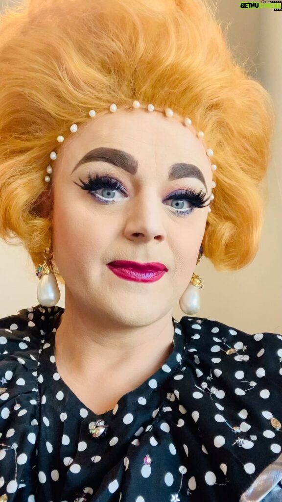 Tammie Brown Instagram - Valentines is here 💘💝❤️🫀💌😻🥰👹 book @cameo for some one special , a pal , friend & self-love is important .. S👀 you all this Sunday February 12-26th Puerto Vallarta México 🇲🇽 a the @act2pv .. #queenwithacause #nationaltreasure